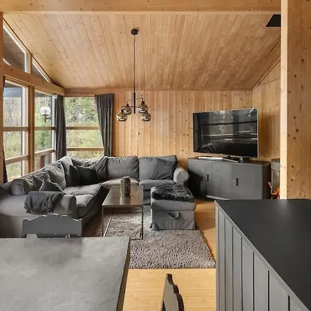 Koselig Sommer Og Vinterhytte Casa de Férias *